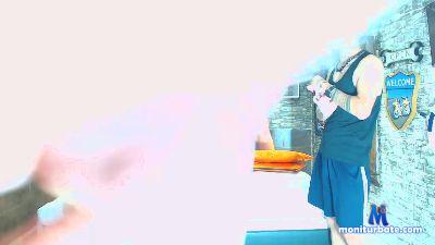 SOLYNOOFFX cam4 bisexual performer from United States of America  