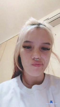 Caamisann cam4 live cam performer profile