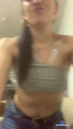 AixaLesss cam4 live cam performer profile