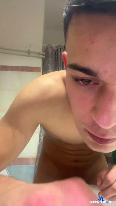 crist209 cam4 straight performer from Republic of Italy  