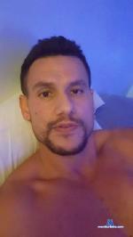 mic095 cam4 livecam show performer room profile