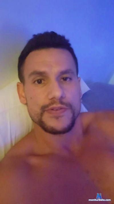 mic095 cam4 straight performer from Canada threesome pornstar 
