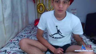 riahj_gentleman cam4 straight performer from United States of America music latino bigdick 