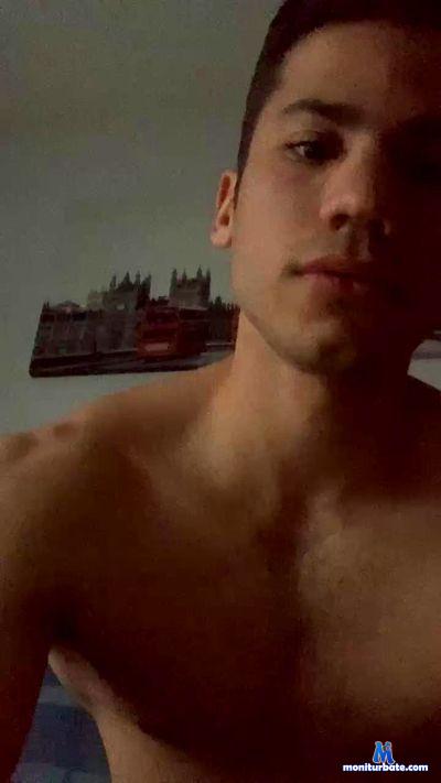 Andres18181818 cam4 straight performer from Kingdom of Spain  