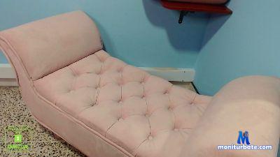 bella_angui cam4 bisexual performer from United States of America  