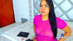 Moonsweetlatin cam4 live cam performer profile