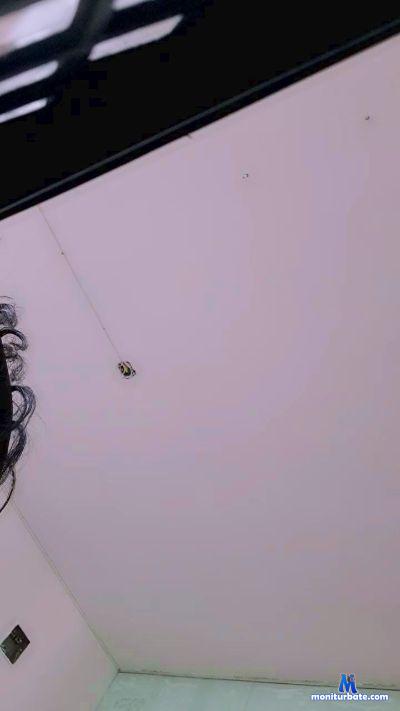 ValenLondon2 cam4 bisexual performer from Republic of Colombia pornstar cute ass pee femdom squirt 