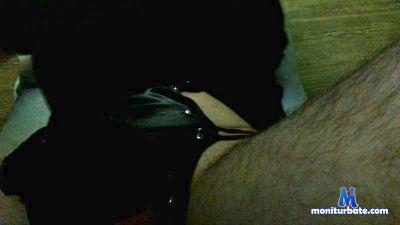 LondonR cam4 bicurious performer from United Kingdom of Great Britain & Northern Ireland  
