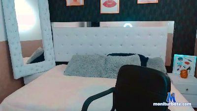 Amelia_Kross cam4 bisexual performer from United States of America rollthedice 