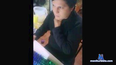 Topieces45 cam4 bicurious performer from Kingdom of the Netherlands livetouch 
