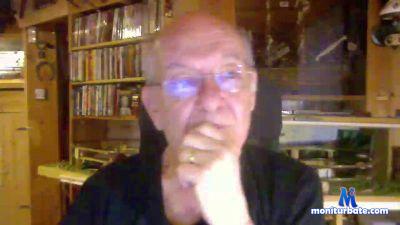 mandarin_ch cam4 bicurious performer from Swiss Confederation  