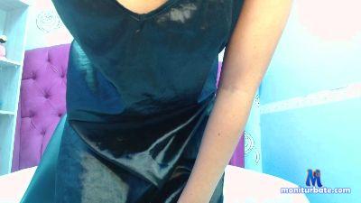 Diana_Wells cam4 straight performer from United States of America bdsm masturbation deepthroat squirt pussy spanking feet 