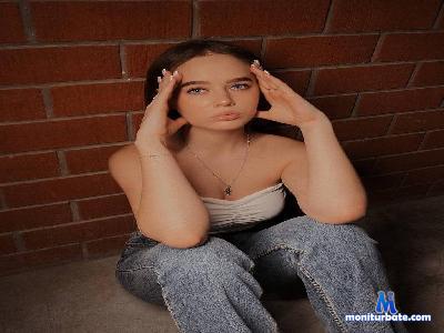 ErlineBendell cam4 straight performer from United States of America  
