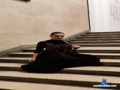 big_eyes_blonde cam4 bisexual performer from Republic of Italy  