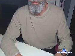krilin1000 cam4 live cam performer profile