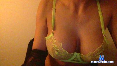 Chanelbobbie cam4 bisexual performer from Kingdom of the Netherlands  
