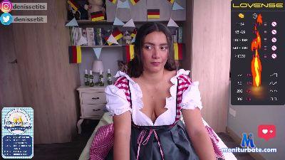 denissetits_ cam4 bicurious performer from Republic of Italy deepthroat anal C2C pussy blowjob spanking feet 
