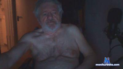 aktivopi cam4 bicurious performer from Federal Republic of Germany  