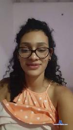 Kilyekim cam4 livecam show performer room profile