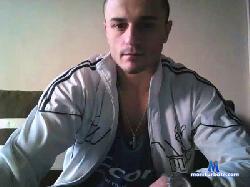 hot_body_xxx cam4 live cam performer profile