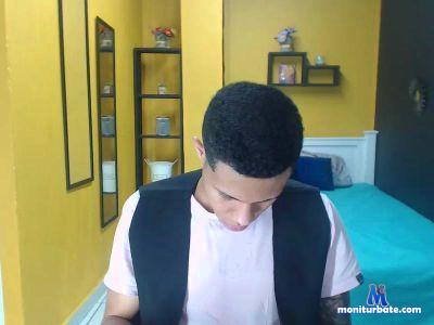 roriroro27 cam4 straight performer from Republic of Chile  
