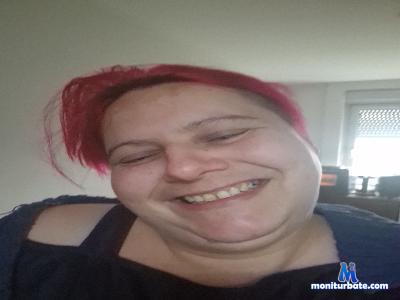 Daddyjujusgirls cam4 bisexual performer from French Republic  