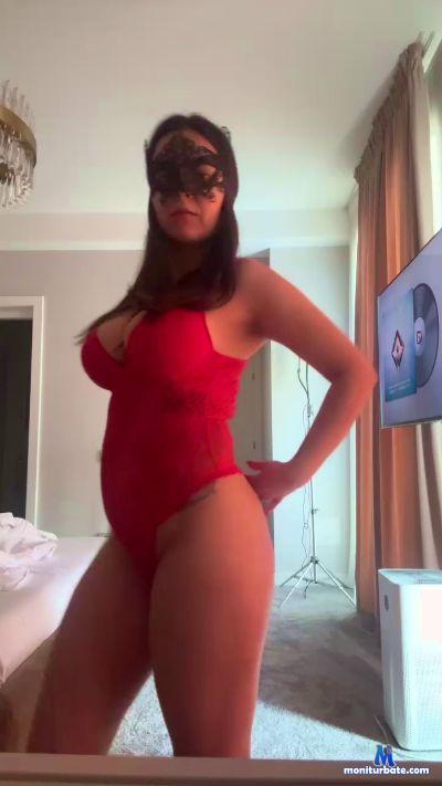 Bambolina690 cam4 straight performer from Republic of Italy  