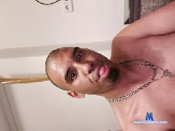black_gapboy_35 cam4 live cam performer profile