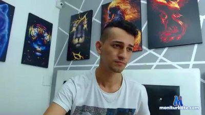 jaison_blosom cam4 gay performer from Republic of Colombia lovense office gay 