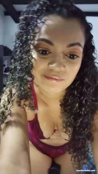 Danna_cosmo cam4 bisexual performer from Republic of Colombia  