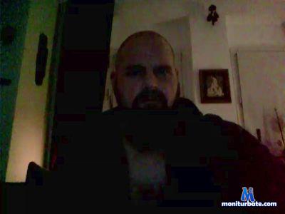 bear_5 cam4 gay performer from Japan  