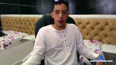 AnthuanXTommy cam4 bisexual performer from United States of America hairy daddy chubby bigcock french 