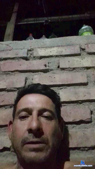gusta370 cam4 straight performer from Argentine Republic  