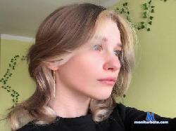 MoireBrabazon cam4 live cam performer profile