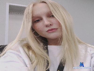 LynetteEastes cam4 straight performer from Republic of Serbia smoke striptease cute ass spanking feet amateur 