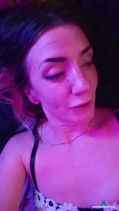 Freya_Felony cam4 bisexual performer from United States of America  