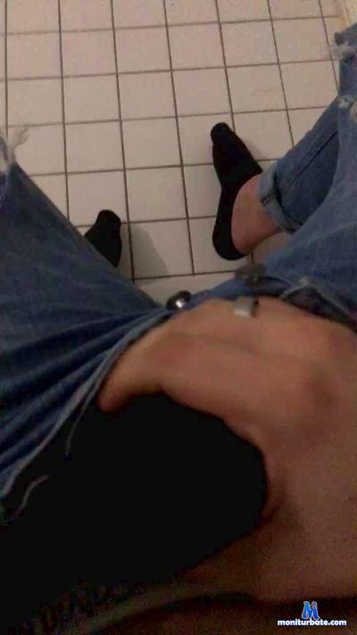 Einfachgeil77 cam4 straight performer from Federal Republic of Germany feet joint hetero fetish 