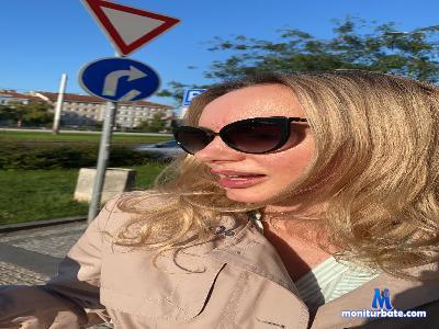 exxxotic_couple cam4 straight performer from French Republic amateur feet 