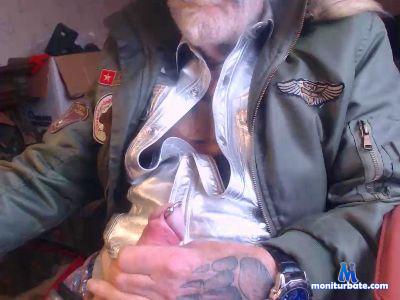armyleather cam4 gay performer from French Republic  