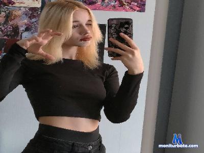 Flamingdarkgirl cam4 straight performer from Republic of Italy smoke schoolgirl bigass striptease ass spanking 