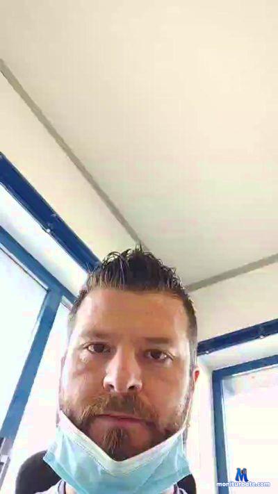 grillo167 cam4 bicurious performer from Republic of Italy  