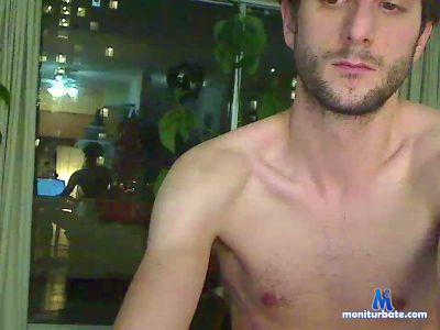 randomnewuse cam4 gay performer from Canada  