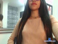 kriss_reyes cam4 live cam performer profile