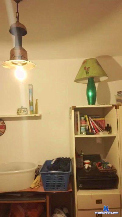 Tuscanyhome cam4 bicurious performer from Republic of Italy  