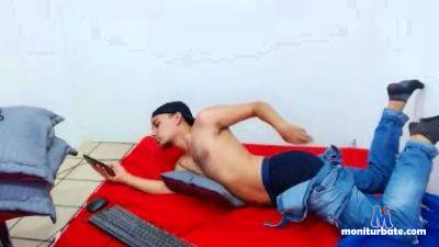 kim_akira cam4 bisexual performer from Republic of Colombia toys latina squirt cum 