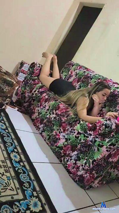 priscila76 cam4 bisexual performer from Federative Republic of Brazil  