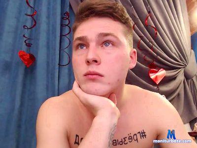 pisanu cam4 straight performer from Portuguese Republic  