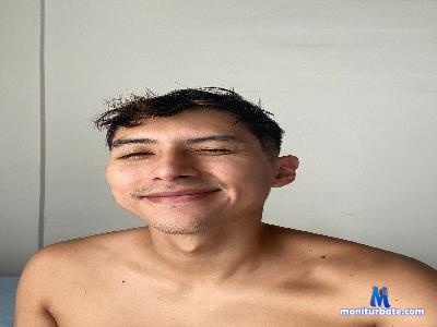 summer_boomer cam4 gay performer from Republic of Colombia  