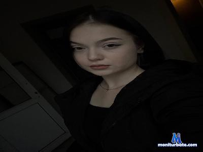 Folia_Redberry cam4 straight performer from French Republic ass femdom striptease C2C armpits masturbation bigass 