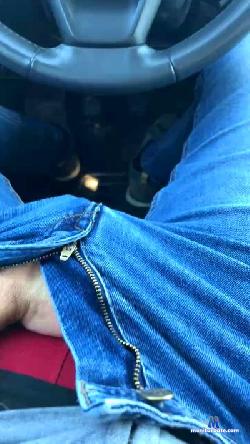 Hotinthered cam4 live cam performer profile